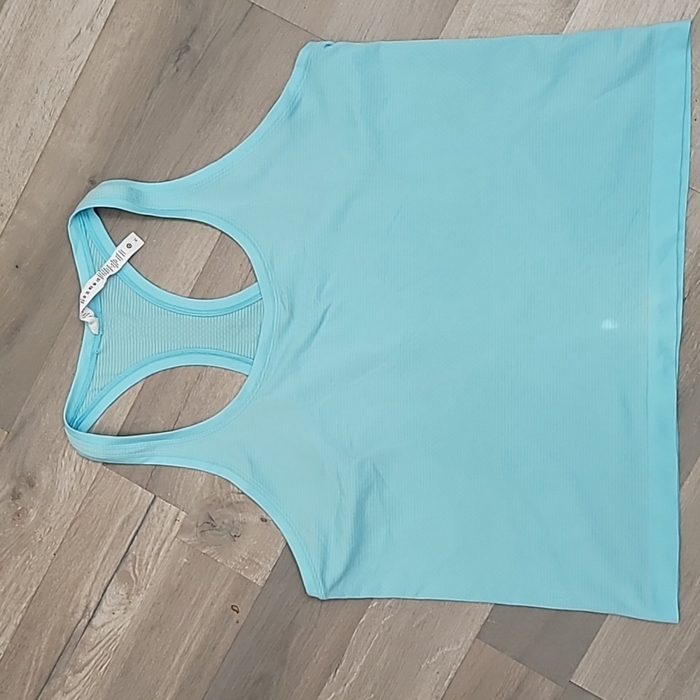 Lululemon Swiftly Tech Racerback Tank 2.0 in Icing Blue Size 14 Like new - Picture 2 of 7